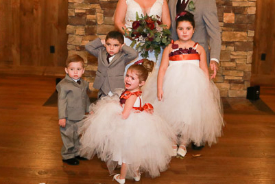 Wedding photos with kids